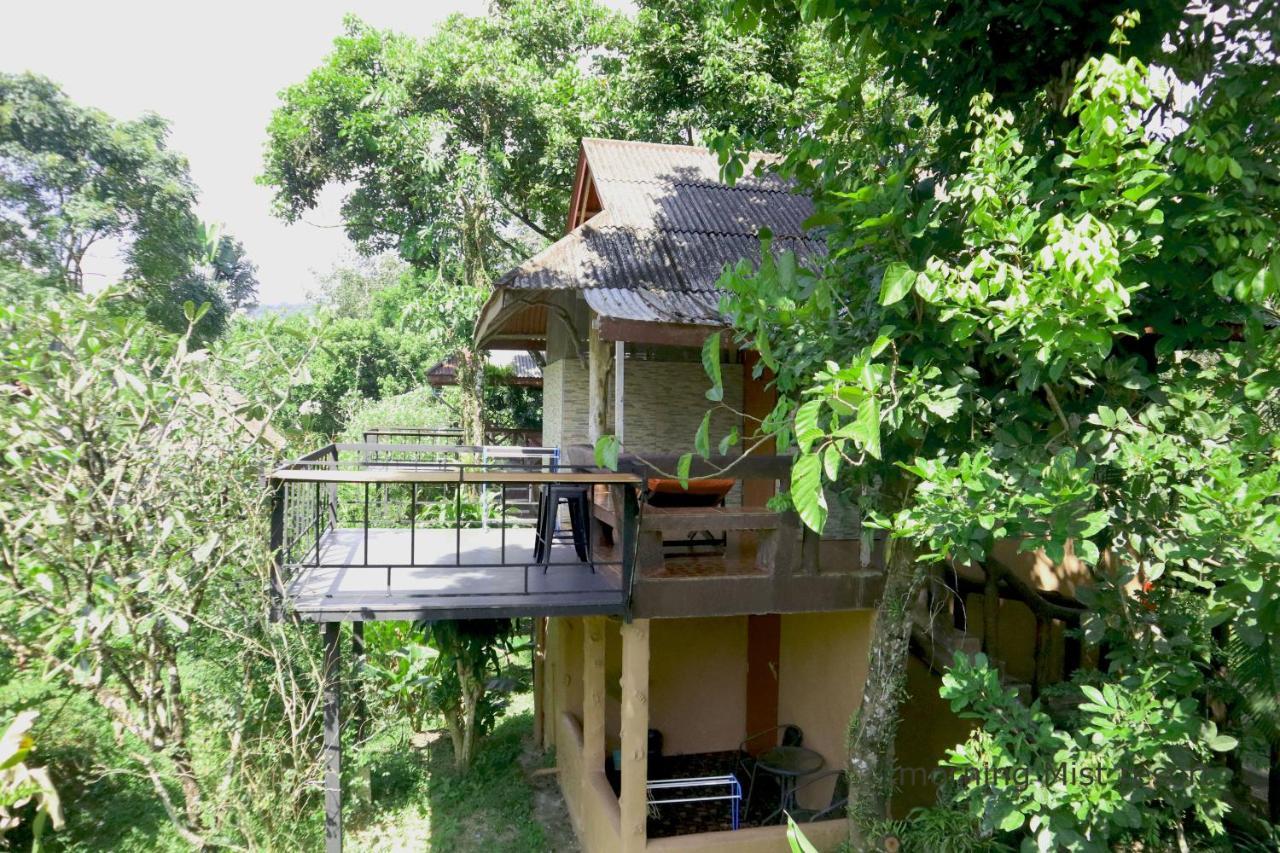 Khao Sok Morning Mist Station touristique